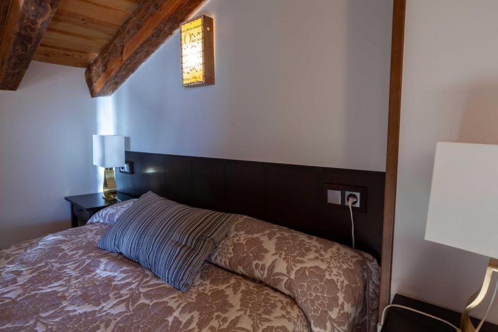 סיגואנזה Apartamentos Top Medieval מראה חיצוני תמונה