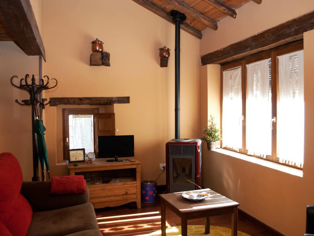 סיגואנזה Apartamentos Top Medieval חדר תמונה